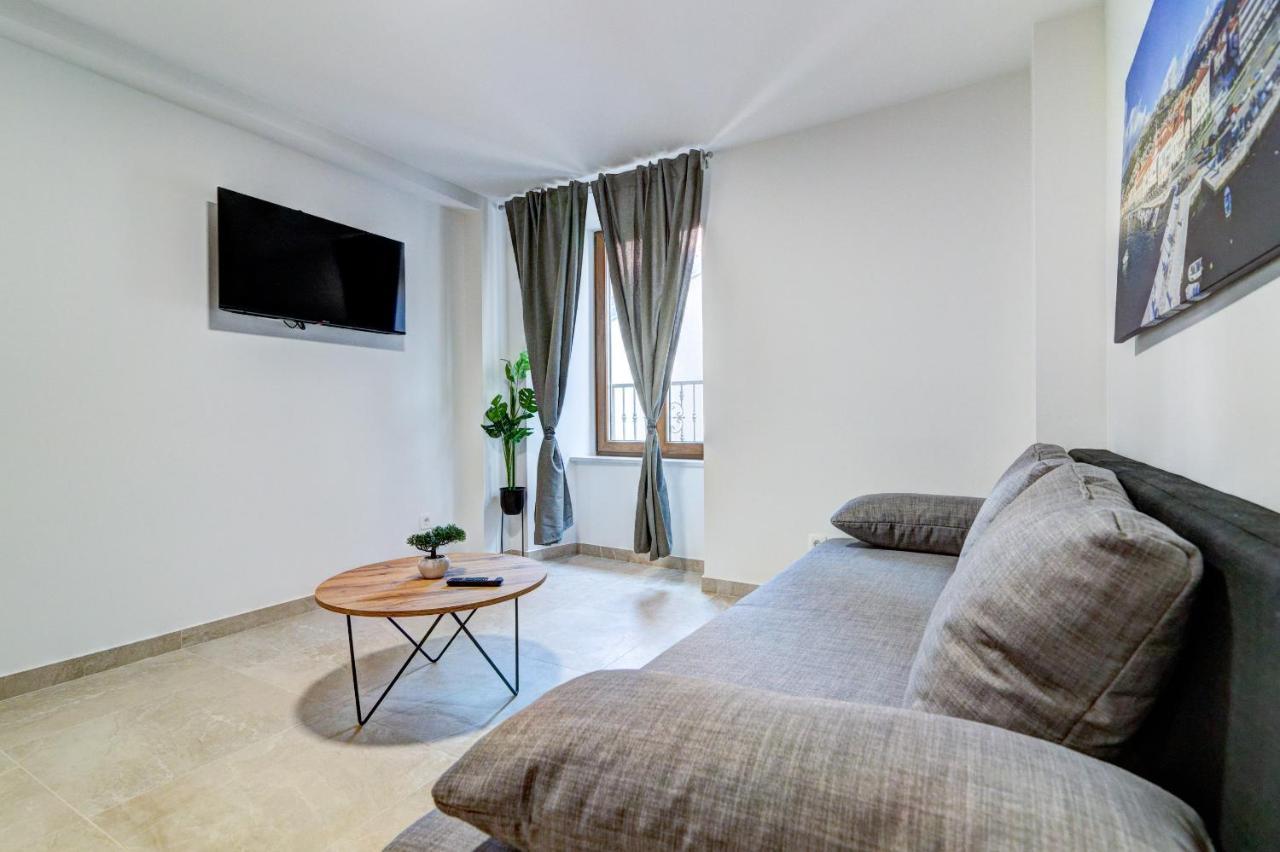 Rote Zora Apartment Senj  Exterior photo